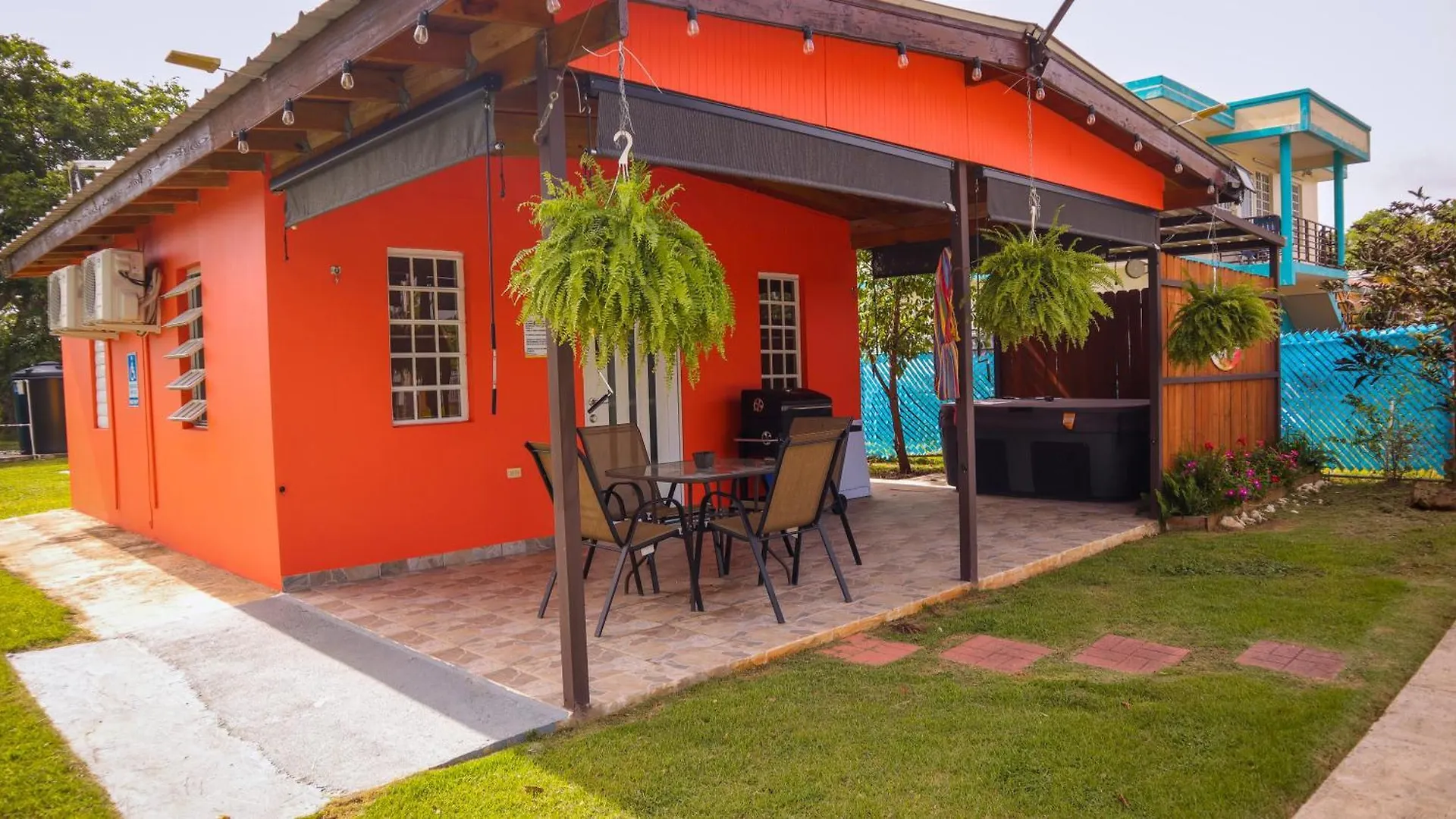 Hospederia Villa Alegre Cabana1 カボ・ロホ